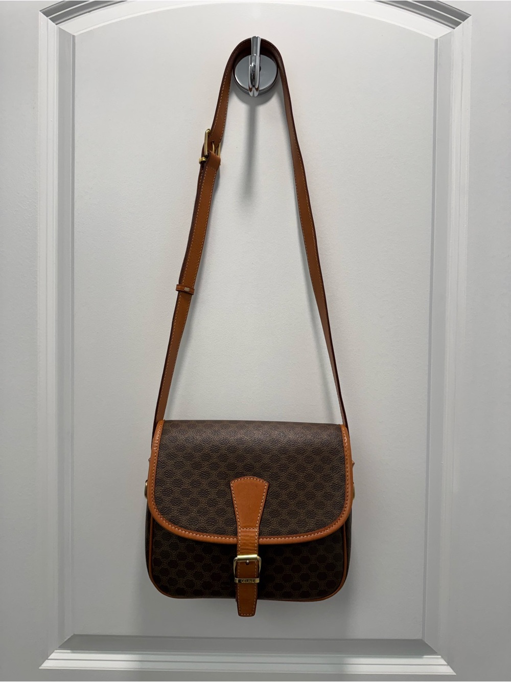 Authentic Vintage CELINE Macadam Canvas Crossbody Bag - Brown (M90) - Picture 5 of 10
